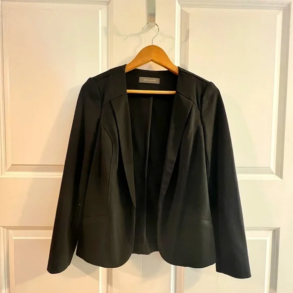 Women’s Blazer - Picture 1 of 2